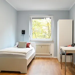 1, 2, Sleep Messe Hotel